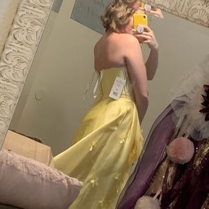 Brand New WITH TAGS Sherri Hill 52581